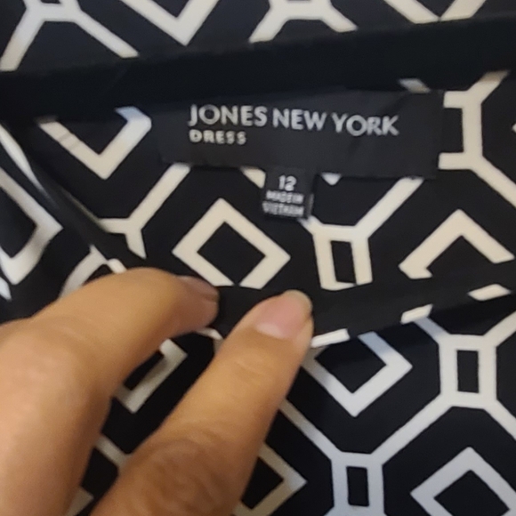 JONES NEW YORK Dress Size 12 - Picture 4 of 8